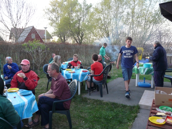 Abendessen Dombori Donau 2012