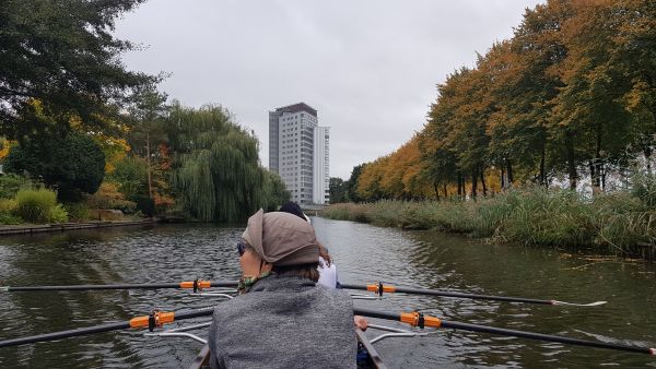 Almere downtown im Boot 2019