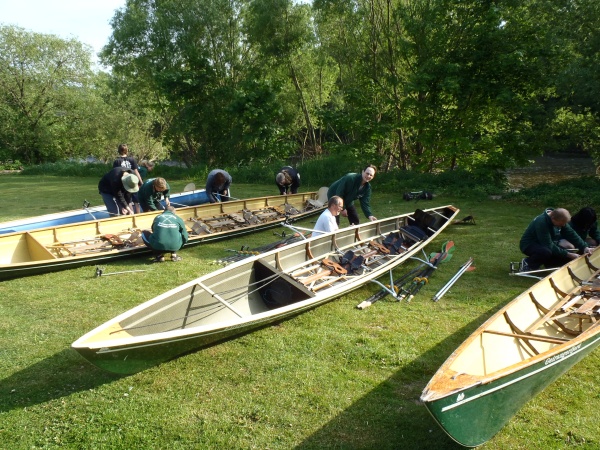 Boote aufriggern an der Fulda WM11