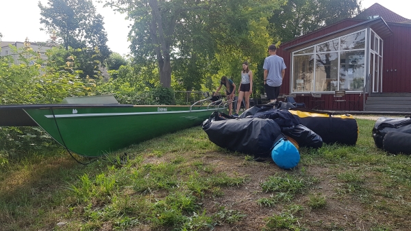 Boote beladen Alte Feuerwache Brandenburg Mecklenburg 2020