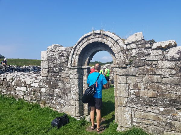 Eingang zur Kirchenruine White Island 2019