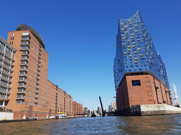 Elbphilharmonie vom Ruderboot 2019