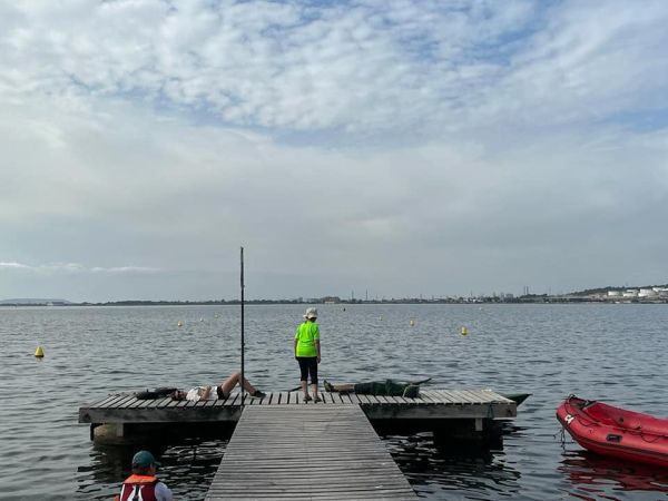 Etang de Berre Mittagspause der Ruderer 2022