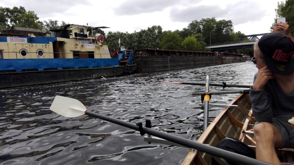 Frachter auf dem Teltowkanal Schulrudern 2017