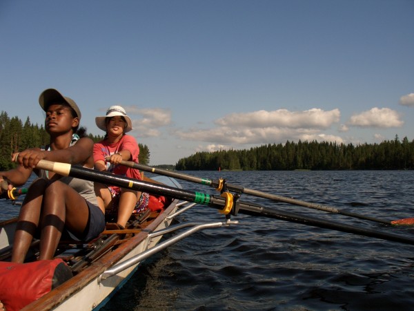 Frauenpower im Ruderboot S11