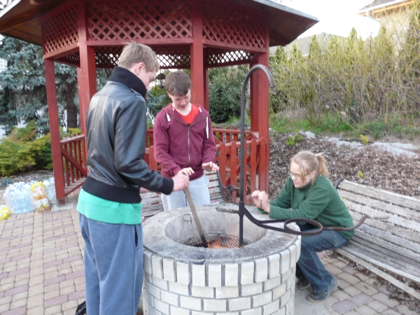 Grillen Kisapostag Donau 12