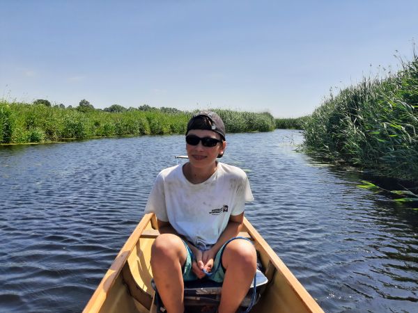 Johann im Ruderboot obere Trebel 2022