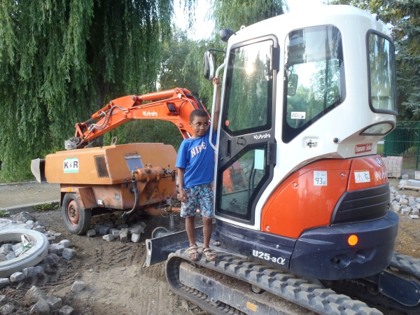 Jonathan mit Bagger Spreewald 2012