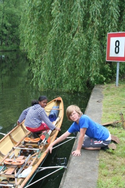 Kinderboot am Wehr DS09