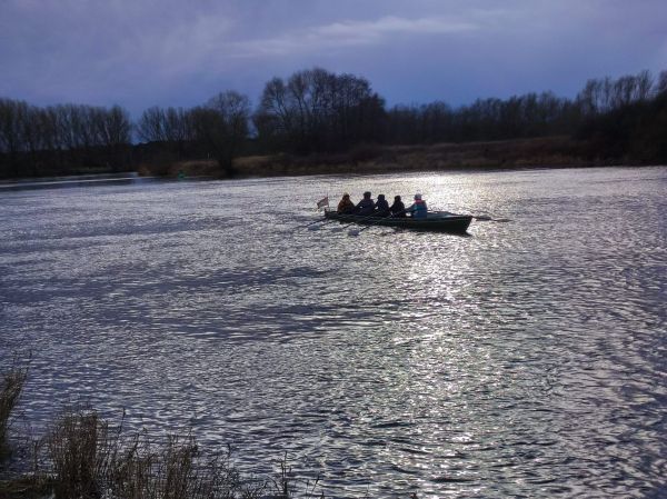 Ruderboot Vierer bei Nienburg Weser 2023