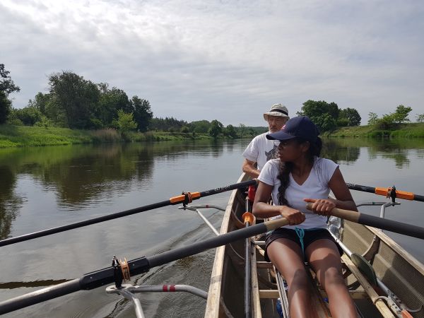 Ruderboot Zweier auf dem Weg nach Posen Warthemarathon 2019