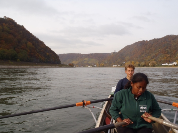 Ruderboot kurz vor Boppard 2015