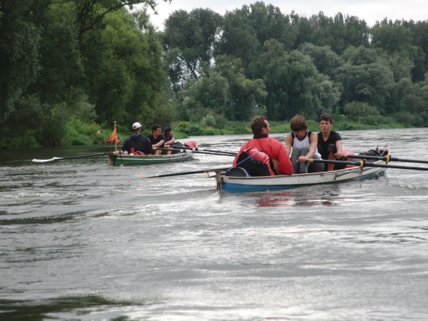 Ruderboote auf der Netze P09