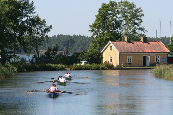 Ruderboote in Sjoetorp Sw08