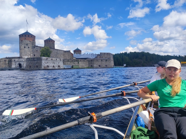 Ruderinnen vor Olavlinna 2023