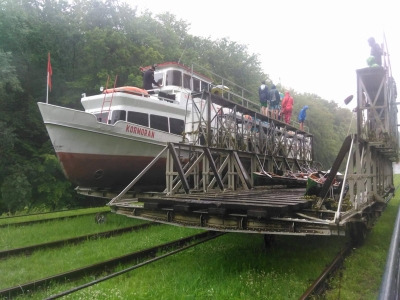 Rundfahrer im Gegenverkehr Kanal Elblaski Polen 2017