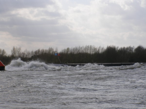 Schiffswellen auf dem Rhein SMR08