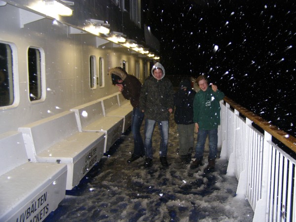 Schneesturm auf dem Oberdeck 09