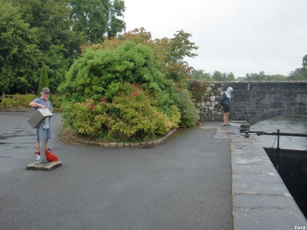 Uli beim Schleusen am Shannon Erne kanal Irland 2019