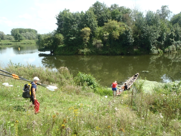 Umtrage an der Schleuse vor Maastricht Maas 2017