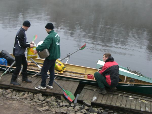 Verladen des Gepaecks Sv06