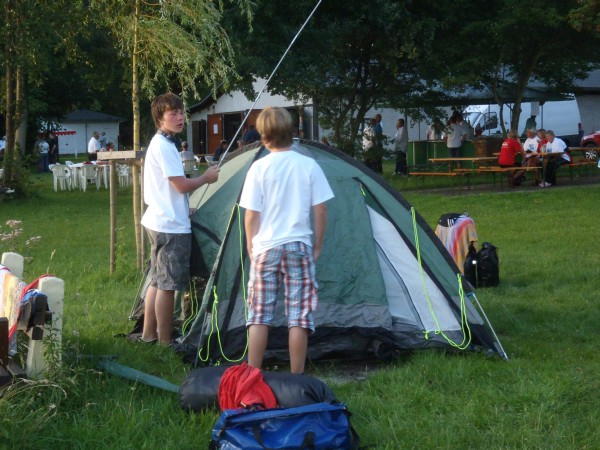 Zeltaufbau Jugend Lehnin WRT 2011