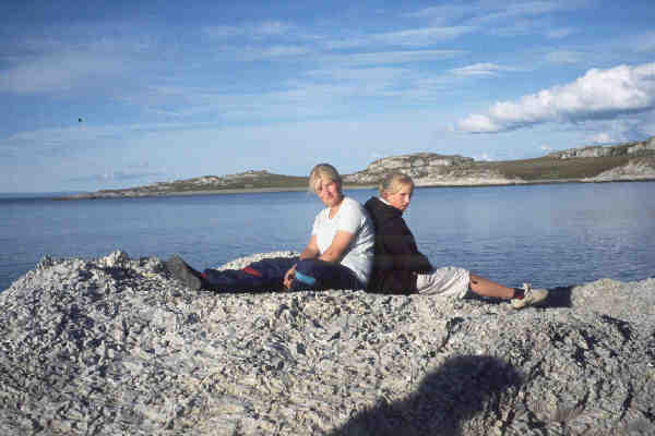 Jana und Martina auf Trollholmen