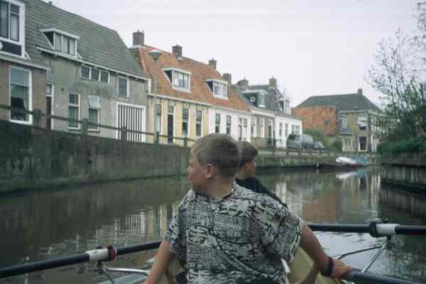 Grachtenfahrt mit Ruderboot